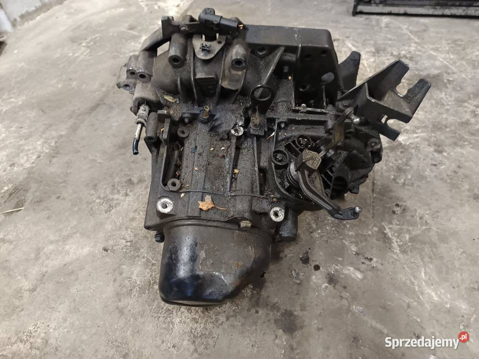 Skrzynia biegow renault 15 dci k9k rozrusznik z
