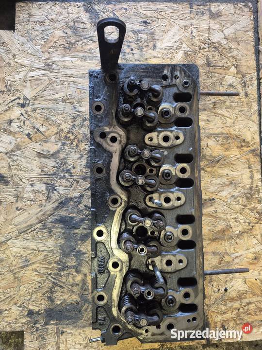 Głowica Silnika 4D98E3ZSFB KOMATSU PC80 Tychy