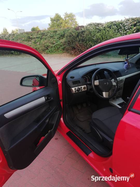 OPEL ASTRA H ENJOY z roku 2007 z silnikiem 217000km mazowieckie Radom