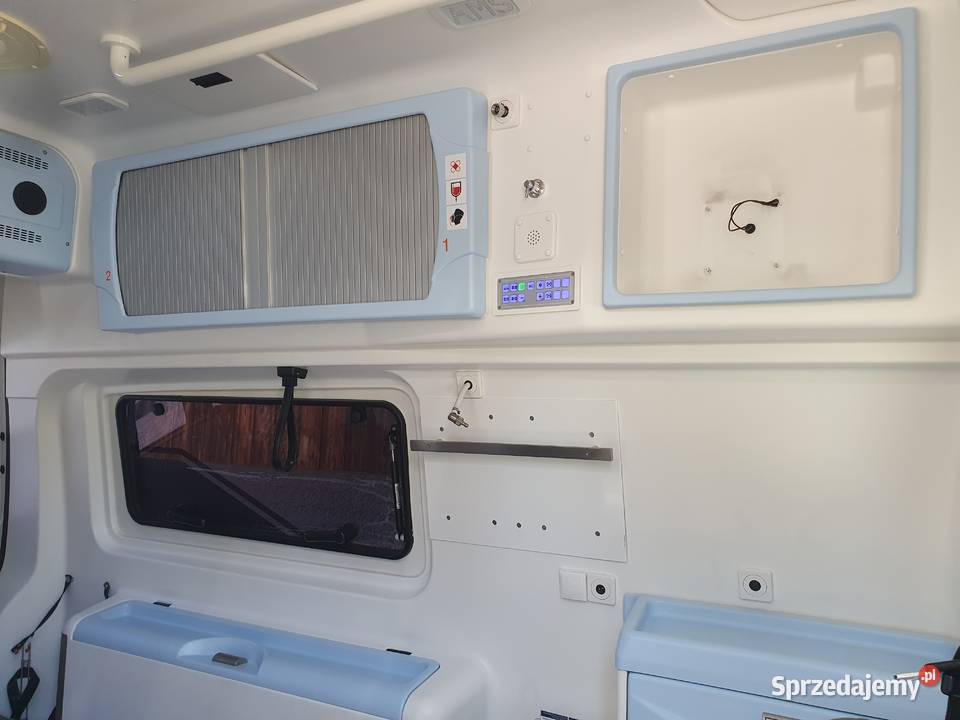Ambulans karetka VW T5 Lift 4Motion 4x4 20TDI nieuszkodzony Volkswagen Gniezno