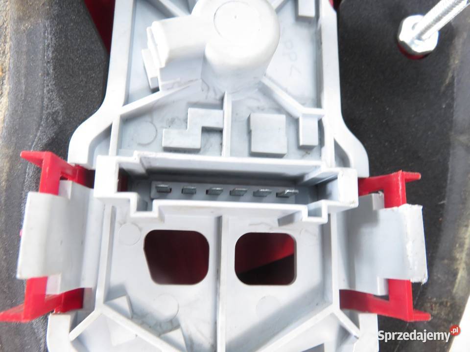 LAMPA LEWA TYLNA MERCEDESBENZ A W169