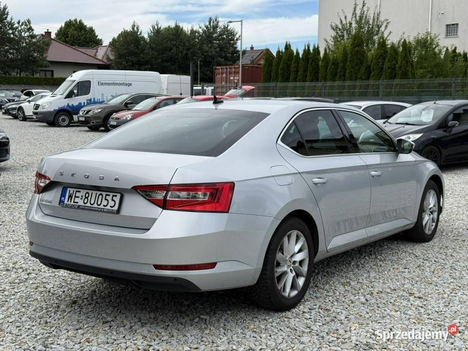 koda Superb 20 TDI 150 Ambition 2023 Salon wspomaganie kierownicy Wrocław