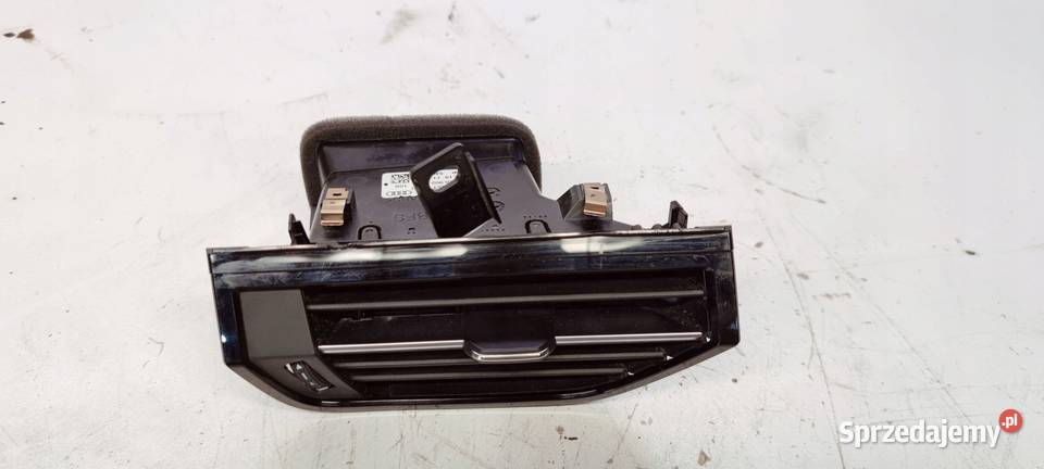 KRATKA NAWIEWU PRAWA AUDI Q3 F3 83A820902 6 USZK Przystajń