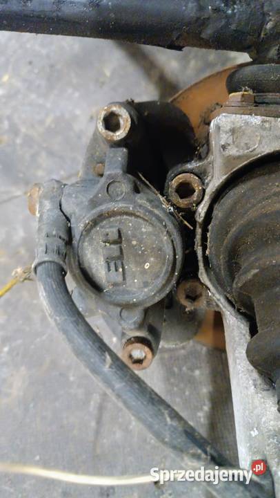 Microcar MC1 zwrotnica lewa kompletna