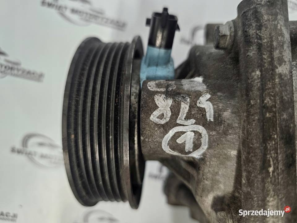OPEL ASTRA 16 CDTI LVM B16DTL pompa wody Kielce