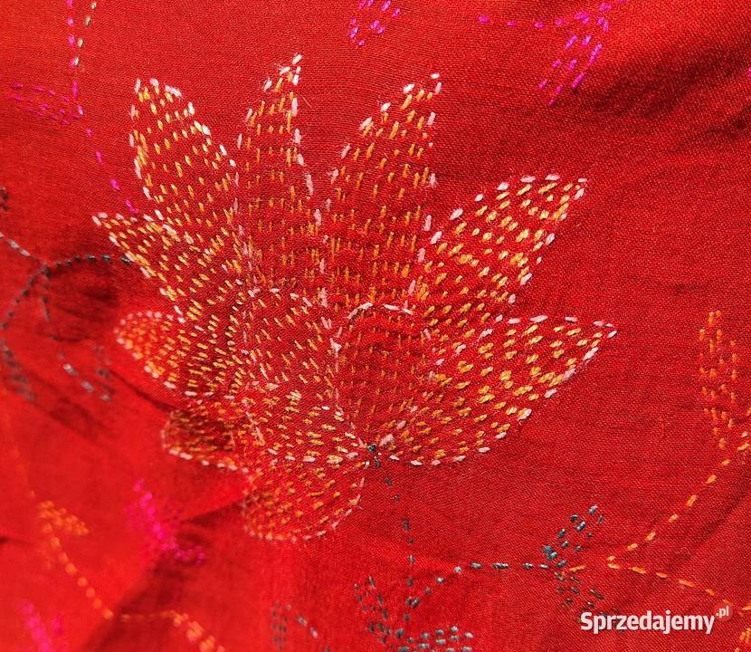 Duża chusta szal dupatta haftowana czerwona Pozostałe zachodniopomorskie Szczecin