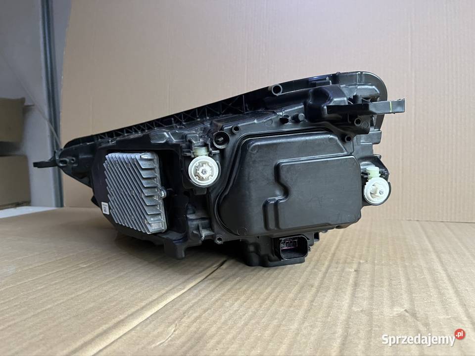 Lampa prawa Audi Q5 80A fullled polift Białystok