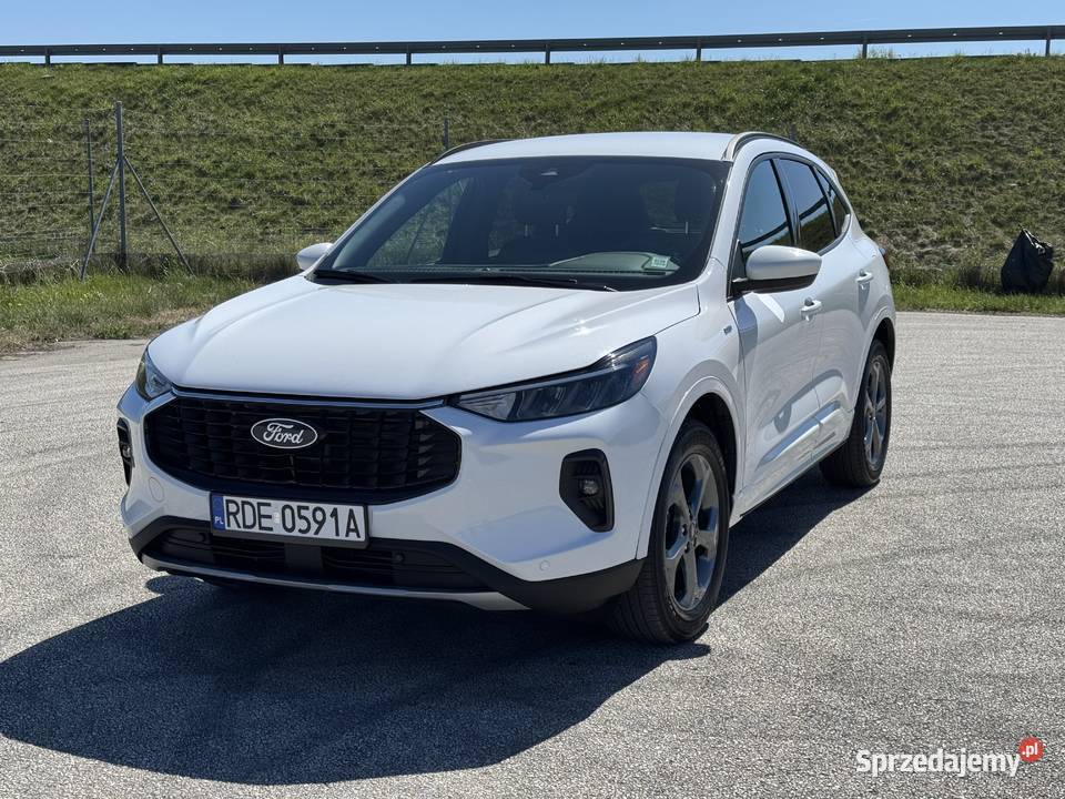 FORD ESCAPE ST-line – 2023 rok, wersja 2.0 EcoBoost AWD.