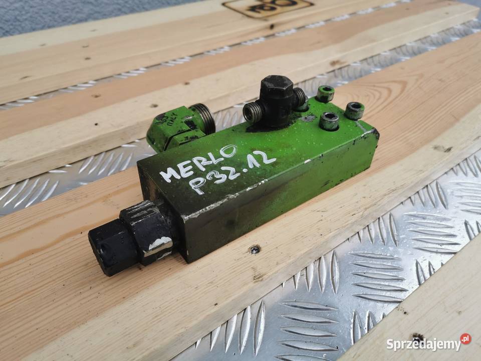 Zamek hydrauliczny Merlo P 3212