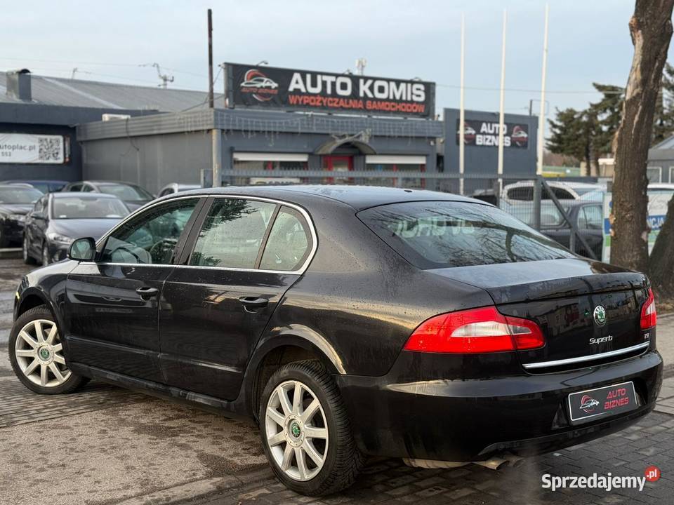 Skoda Superb II 14 14 Benzyna 122 2011r 296 000 światła do jazdy dziennej Superb Częstochowa