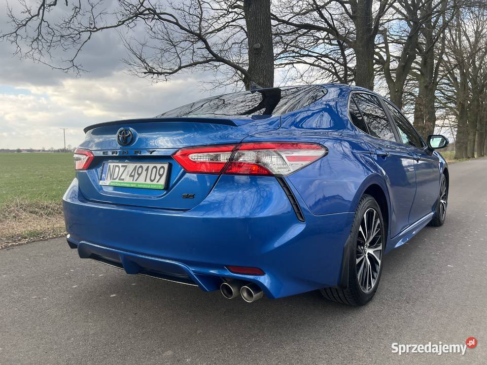 Camry w wersji SE benzyna Lidzbark