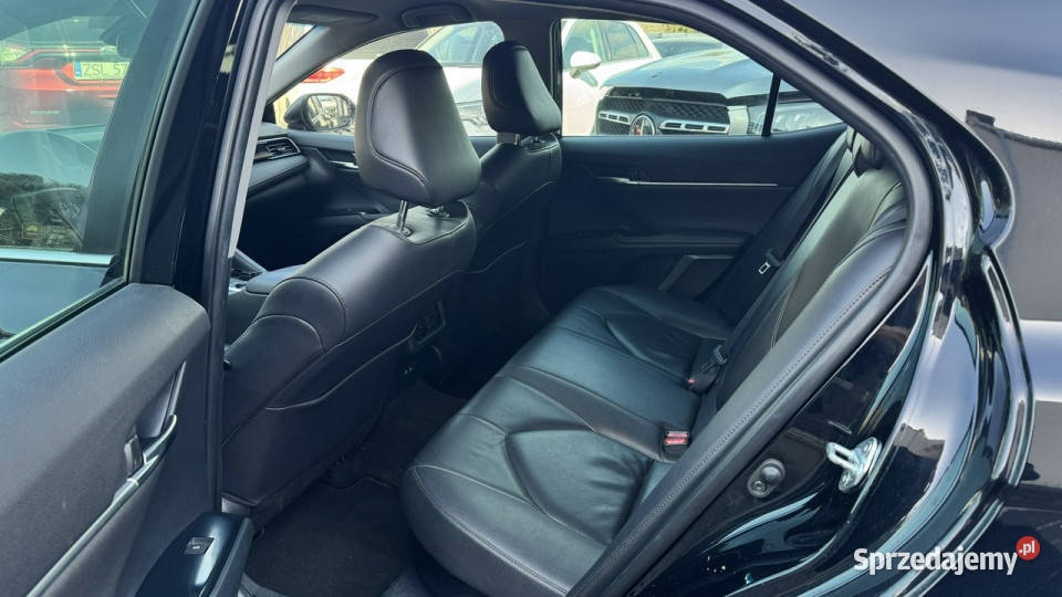 Toyota Camry Mod 2020 25 Hybryda 218 Kamera cof nieuszkodzony