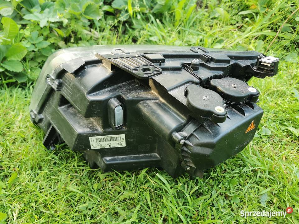 Bixenon przedni prawy VW Amarok lampa oryg Jelenia Góra