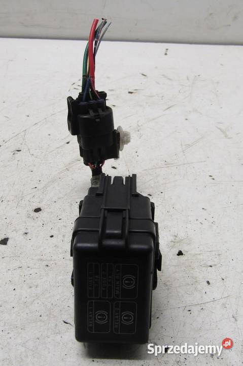 SKRZYNKA BEZPIECZNIKÓW 20 DOHC MIVEC MITSUBISHI