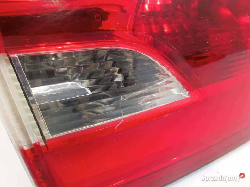 LAMPA TYŁ W KLAPĘ LEWA KOMBI T9 Peugeot 308 II sprzedam