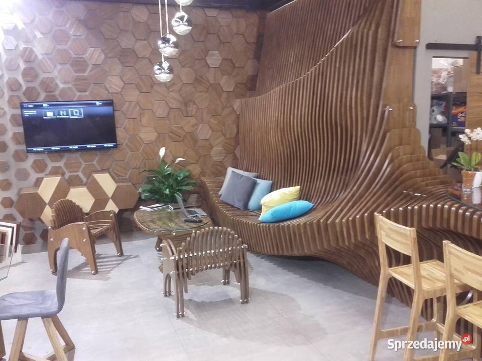 Drewniana ściana reprezentacyjna ekspozycja zachodniopomorskie Osina