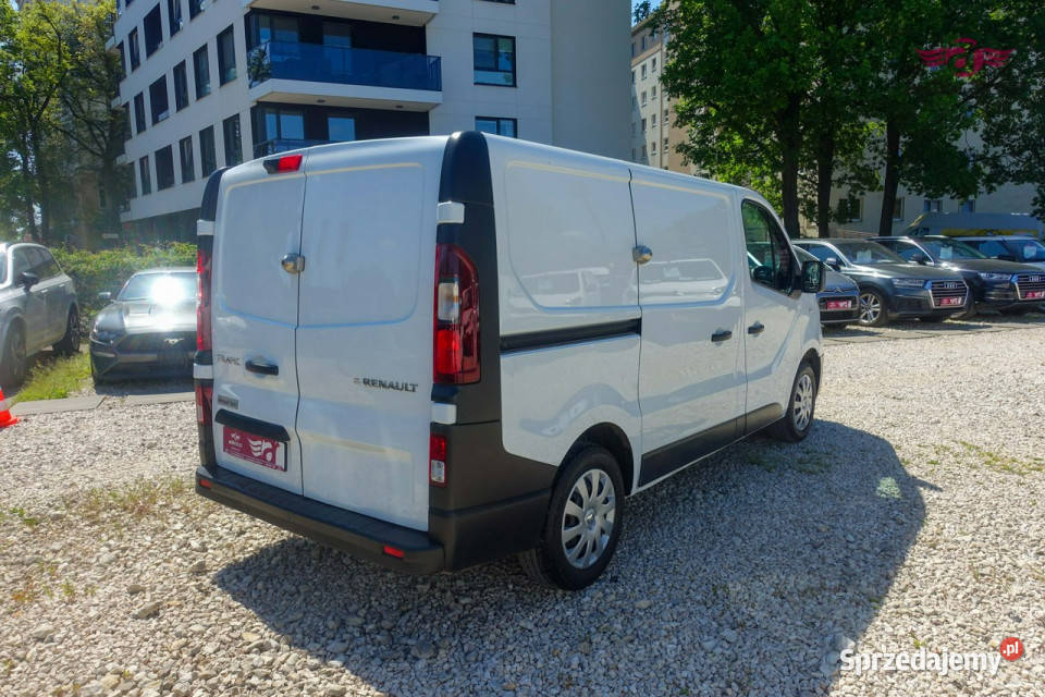 Renault Trafic FV 23ZabudowaKamera CofaniaSerwis