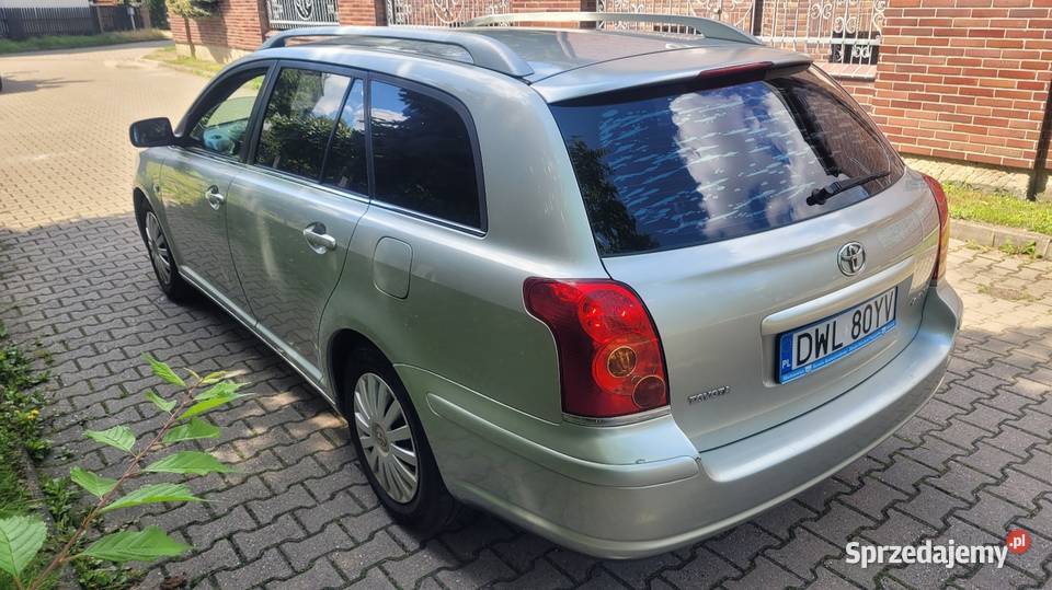 Toyota Avensis T25 18 benzyna prywatnie 153 153100km Avensis Wrocław