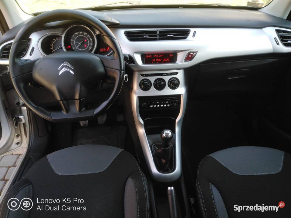 Citroen c3 11 benzyna 60 niski przebieg Samochody osobowe Lisia Góra sprzedam