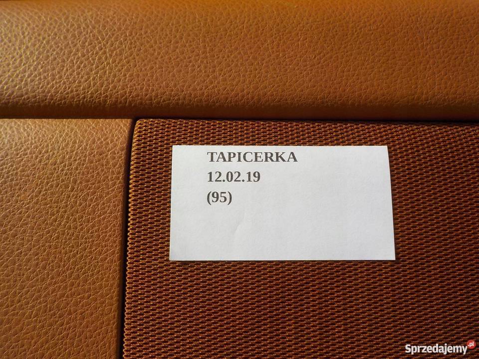 TAPICERKA BOCZEK DRZWI LEWE TYLNE INFINITI Wyposażenie wnętrza Nowy Tomyśl sprzedam