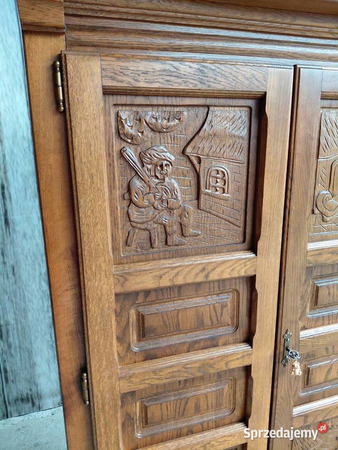 wysoka komoda rzeżbiona 504 Byczyna
