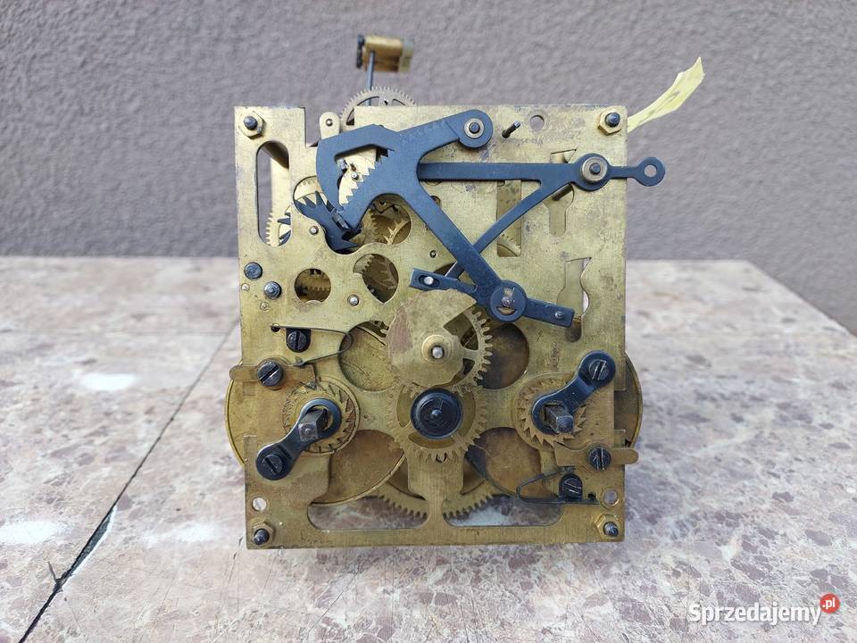 642 Mechanizm starego zegara ściennego Metron Tczew