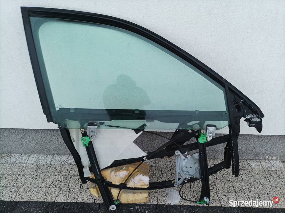Szyba Stelaż Przód prawa pasażera Audi a4 b5 Boczne (drzwi) mazowieckie Radom sprzedam