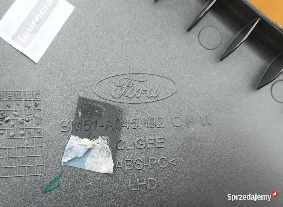 FORD FOCUS MK3 OSŁNA LISTWA TUNELU ŚRODKOWEGO osobowe Radom sprzedam