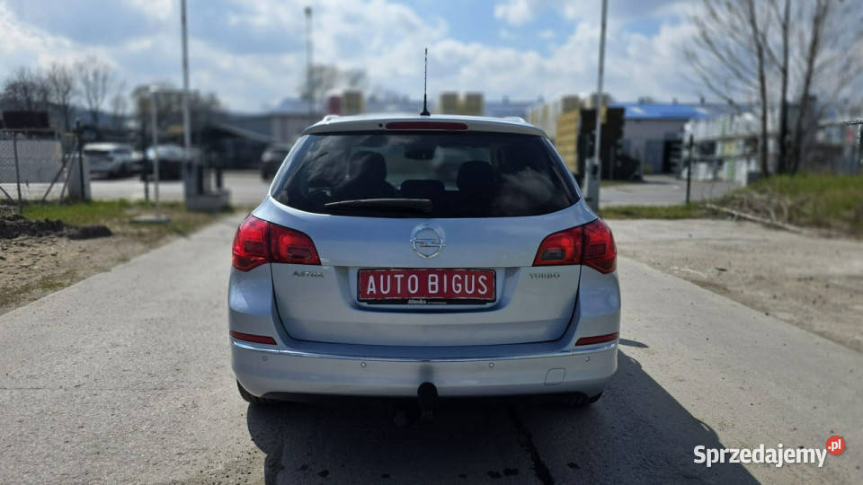 Opel Astra Duża Navi sports tourer BIxsenon nowy lakier metallic Lębork
