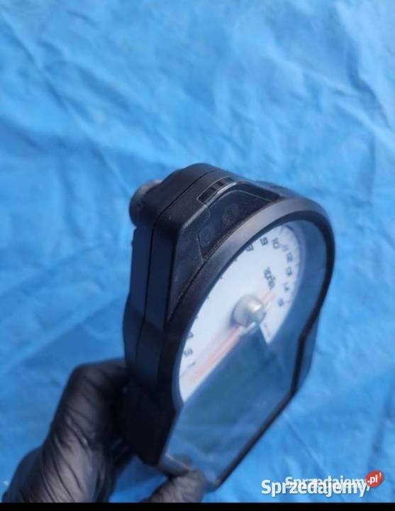 Aprilia TUONO V4 1100 rsv 2016 licznik Nowy Tomyśl