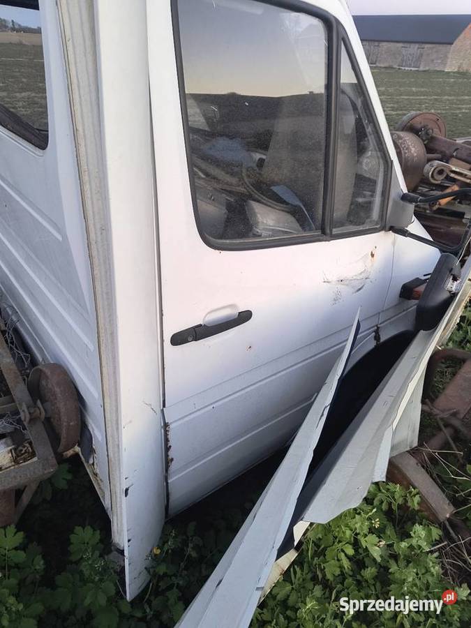 Mercedes 904 na części Lucynowo