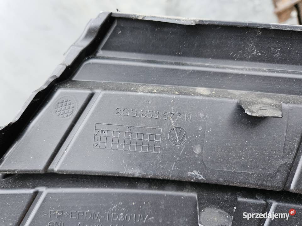 VW POLO VI LIFT 2GS KRATKA ŚRODKOWA ZDERZAKA Międzychód