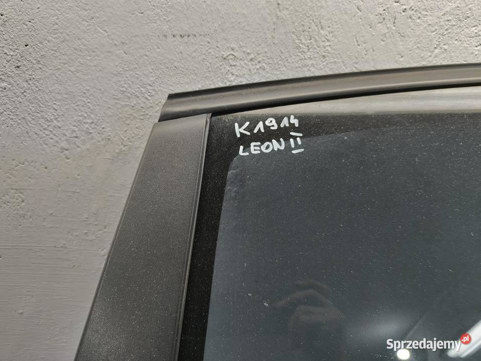 DRZWI PRAWY TYŁ SEAT LEON II LW7X