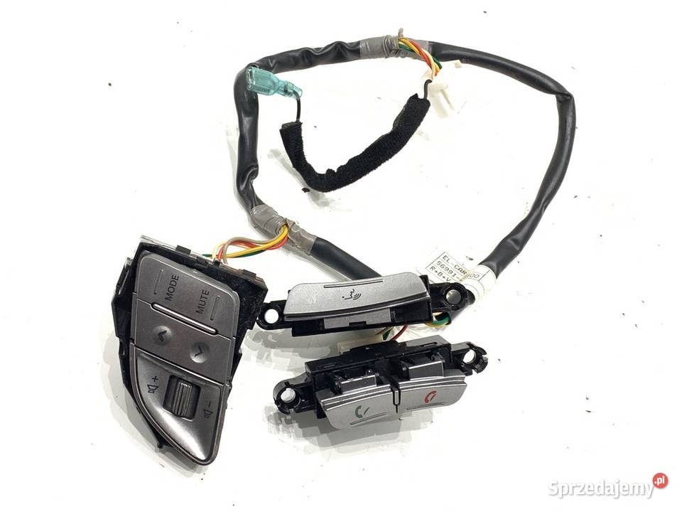 PRZEŁĄCZNIKI KIEROWNICY HYUNDAI ix35 967002S300