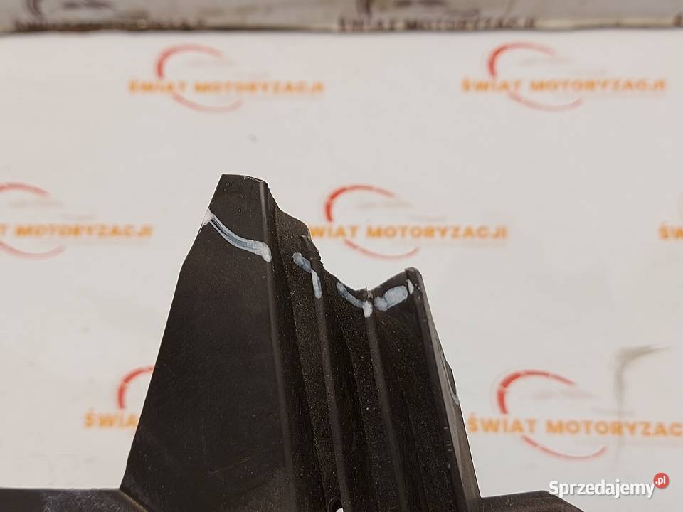 PEUGEOT 2008 lampa prawa przód ANGLIK osobowe sprzedam