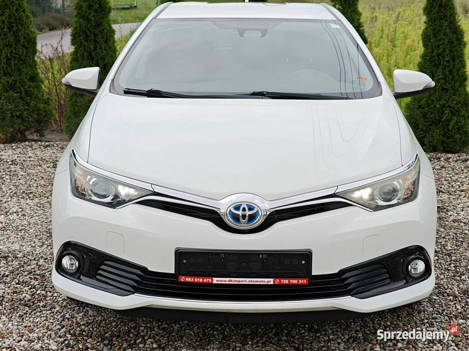 Toyota Auris II 2012 Sadlno