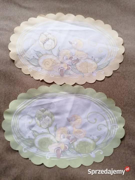 Dwie serwetki wielkanocne rozmiar 30x20 Serwety i serwetki Łódź sprzedam