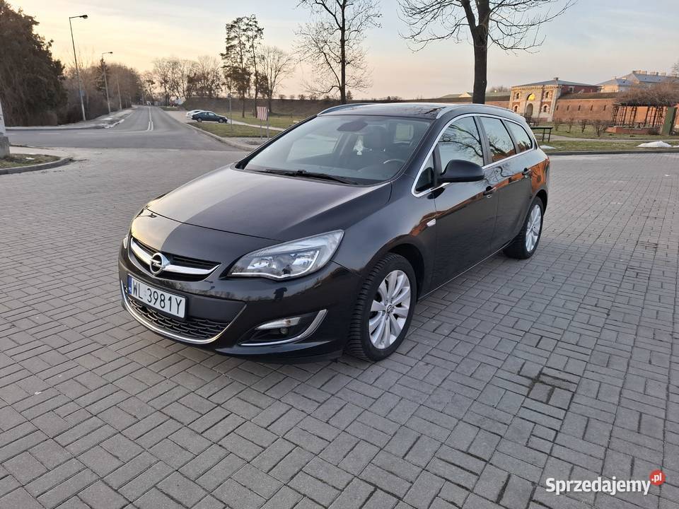 Opel Astra Cosmo 2015 14 Turbo 140 serwis ASO Zamość