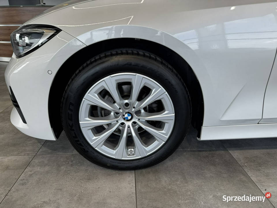 BMW 318 i Touring Advantage 156 automat 20212022 Myślenice