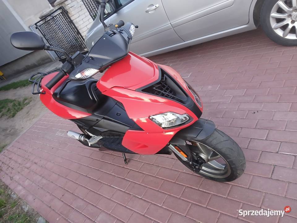 Skuter Aprilia sr50 Factory Motocykle, skutery, quady Brodnica