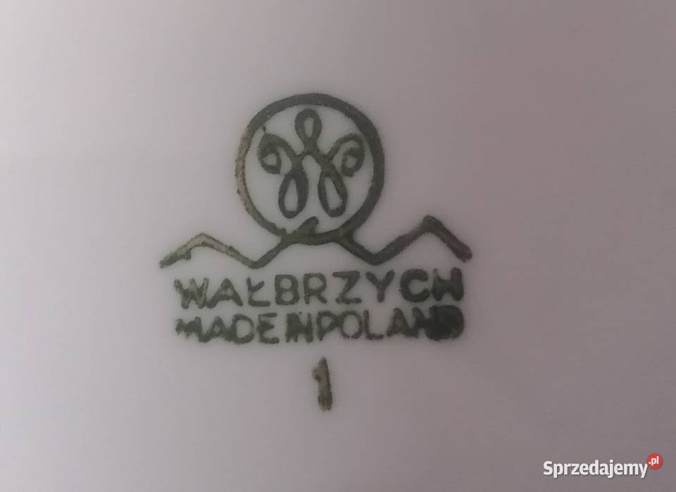 Uroczy talerzyk z Wałbrzycha piękna porcelana z Sosnowiec sprzedam