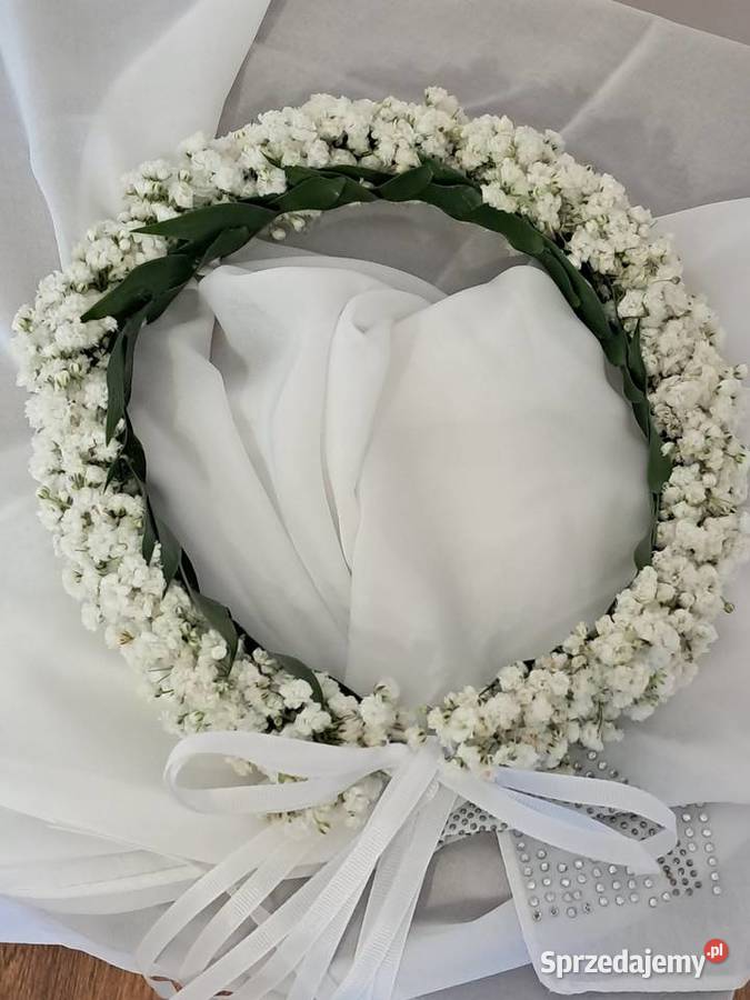 Wianki na komunię z kwiatów żywych