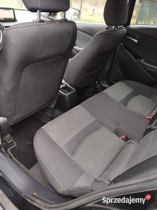 Mazda 2 15 skyactive klima navi pdc stan 132000km