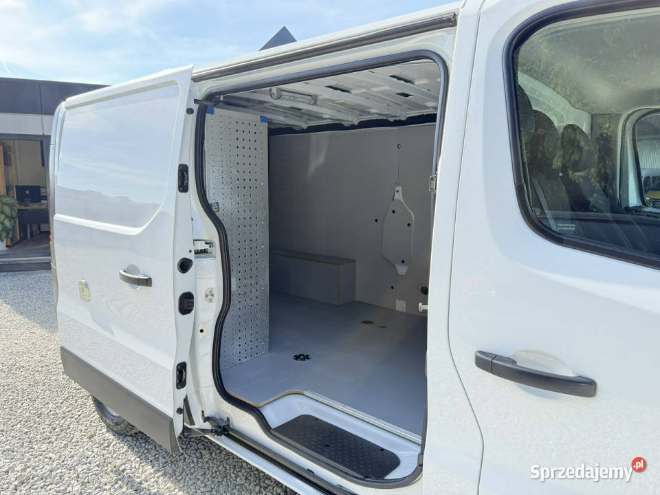 Renault Trafic long L2H1 20 130 pełna warsztat komputer pokładowy Warszawa sprzedam