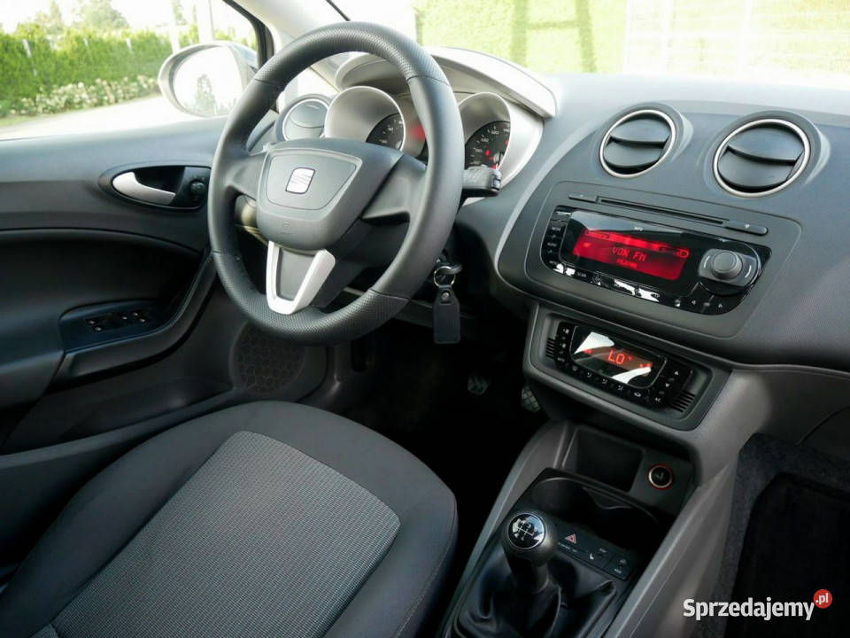 Seat Ibiza 12 TSI 105 Klimatr Grzane fotele immobilizer śląskie Goczałkowice-Zdrój sprzedam