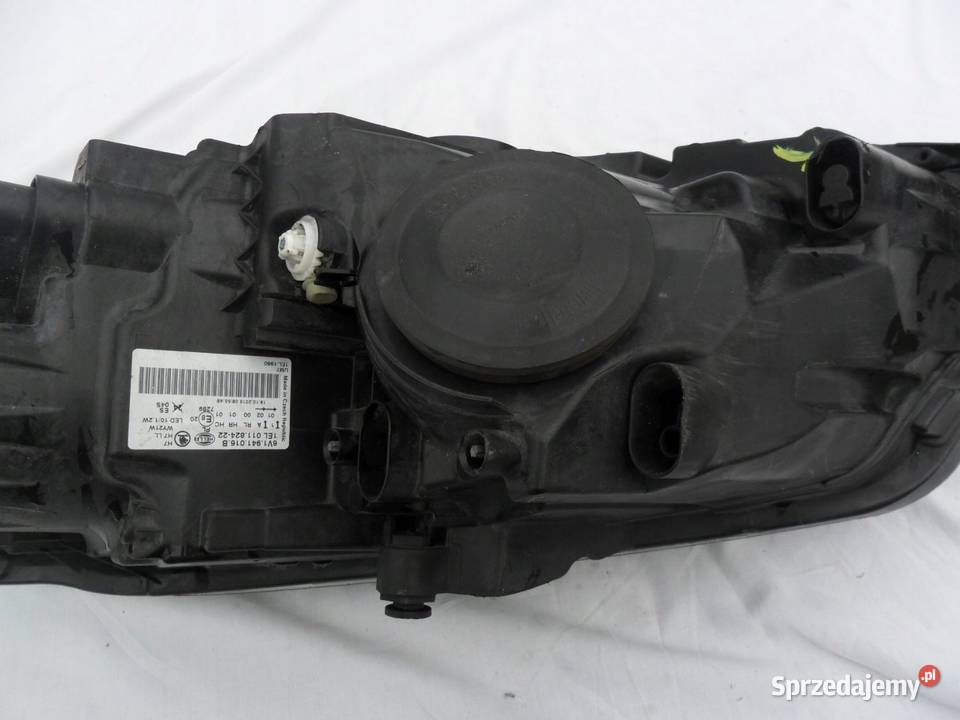 Skoda Octavia III 5E BI XENON Reflektor prawy Nowy Tomyśl sprzedam