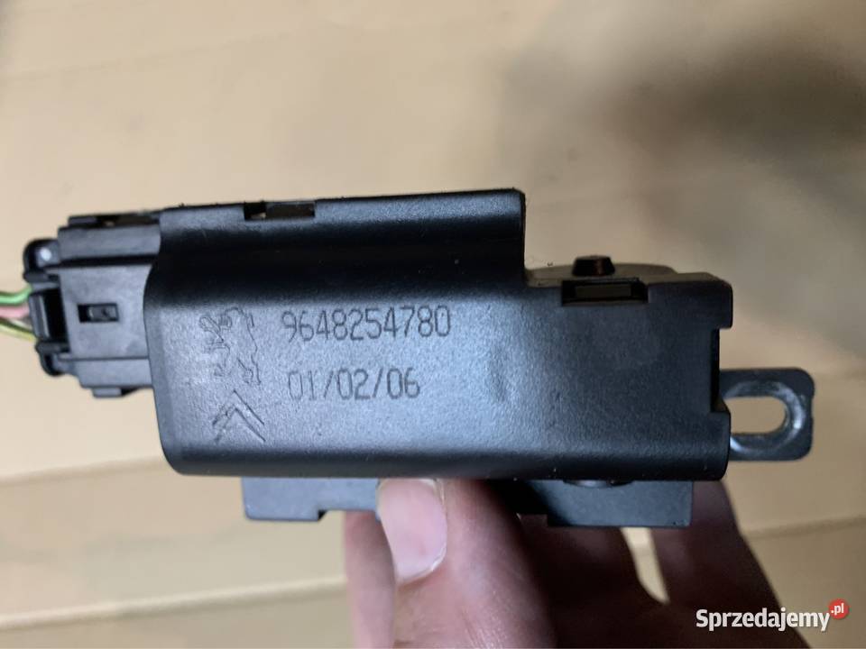 9648254780 zamek klapy bagażnika kombi Peugeot Karoseria Szczecin