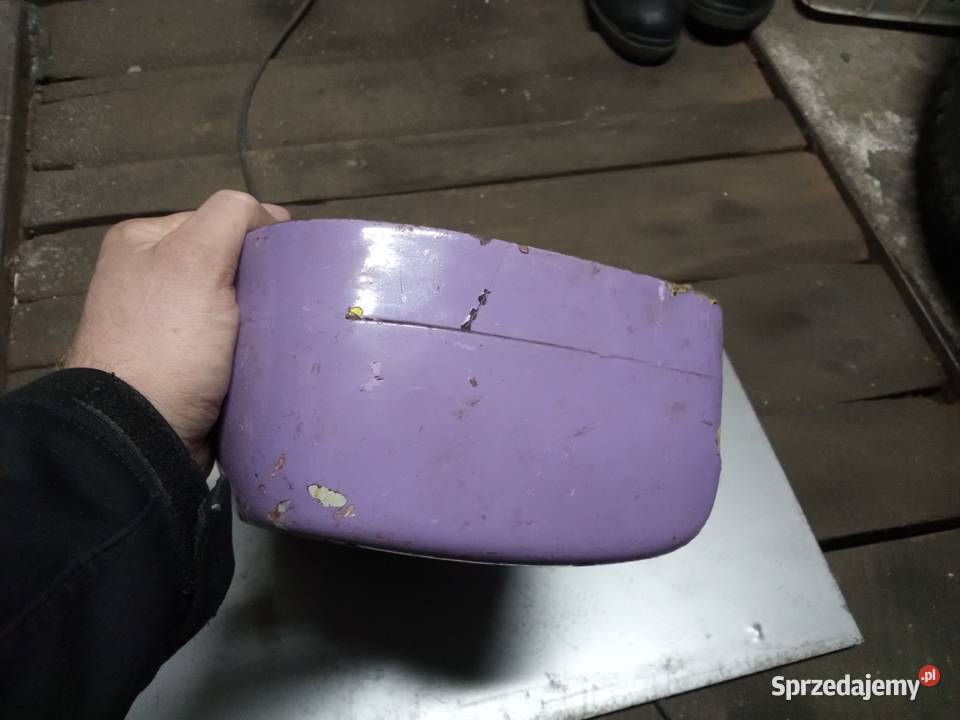 Boczek pokrywa akumulatora ETZ 125 ETZ 150 ETZ