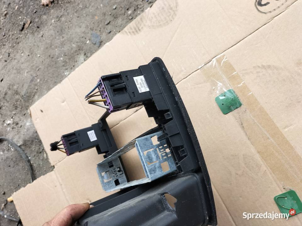 VW PASSAT B5 ŚRODKOWY PANEL RAMKA RADIA Kamień-Kolonia
