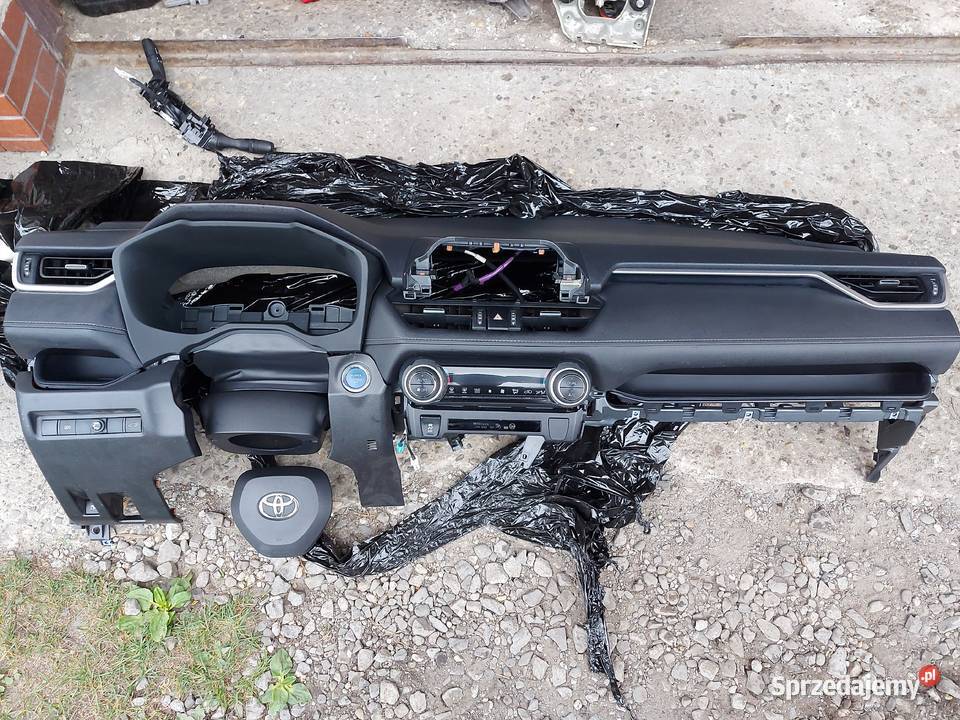 Toyota RAV4 V 19 DESKA ROZDZIELCZA Konsola sprzedam